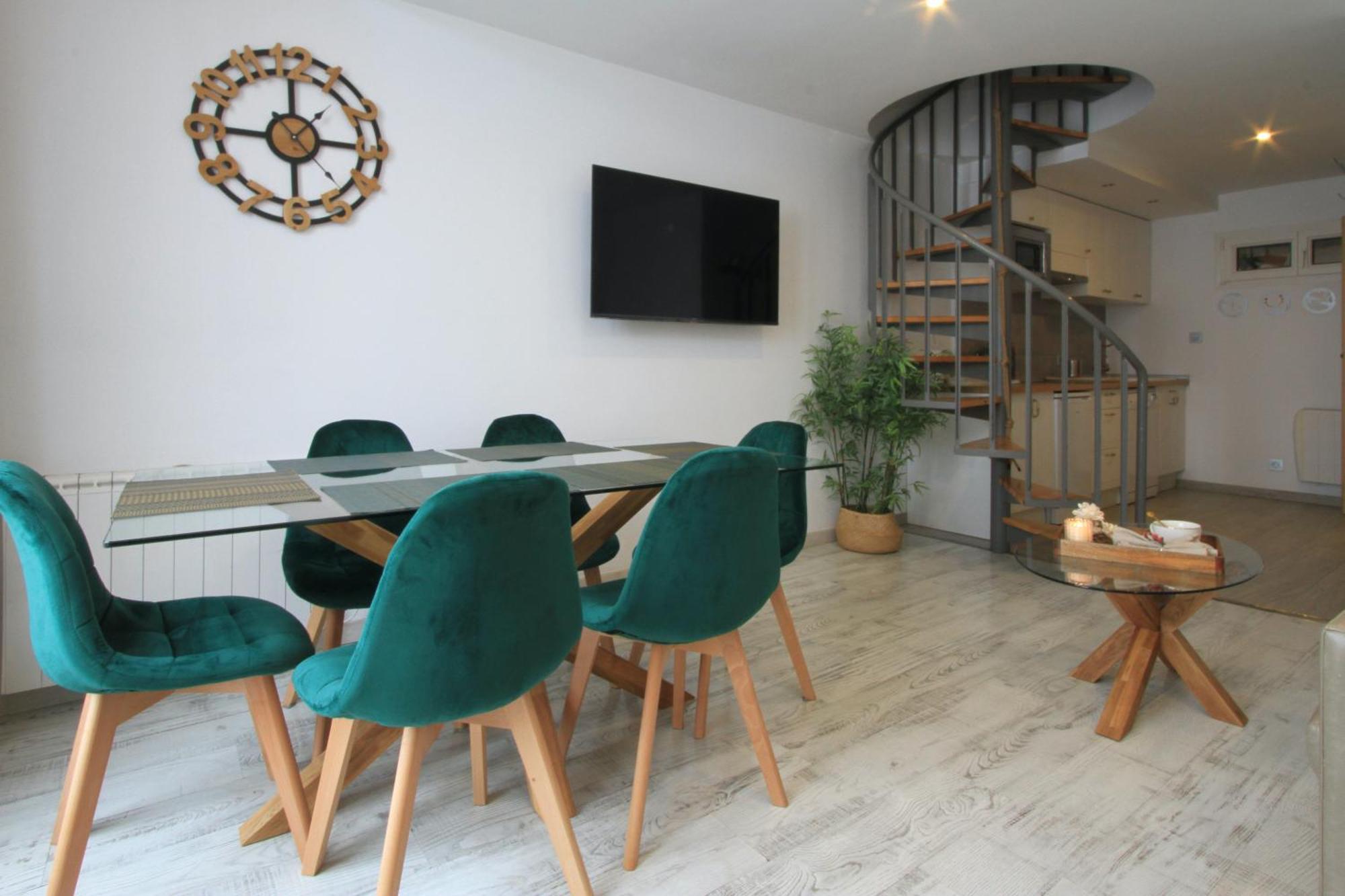 Inside Plaza Sierra Nevada Apartment Bilik gambar