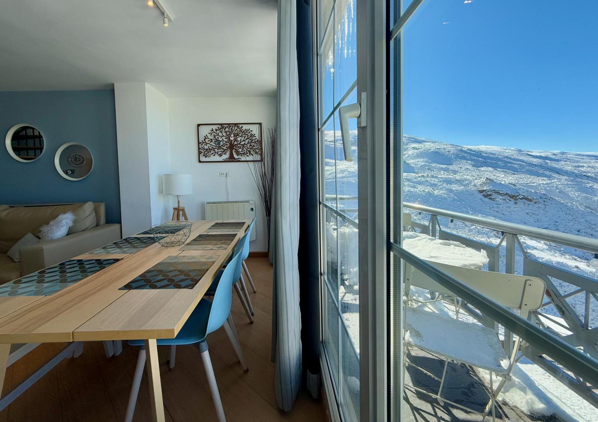 Inside Plaza Sierra Nevada Apartment Bilik gambar